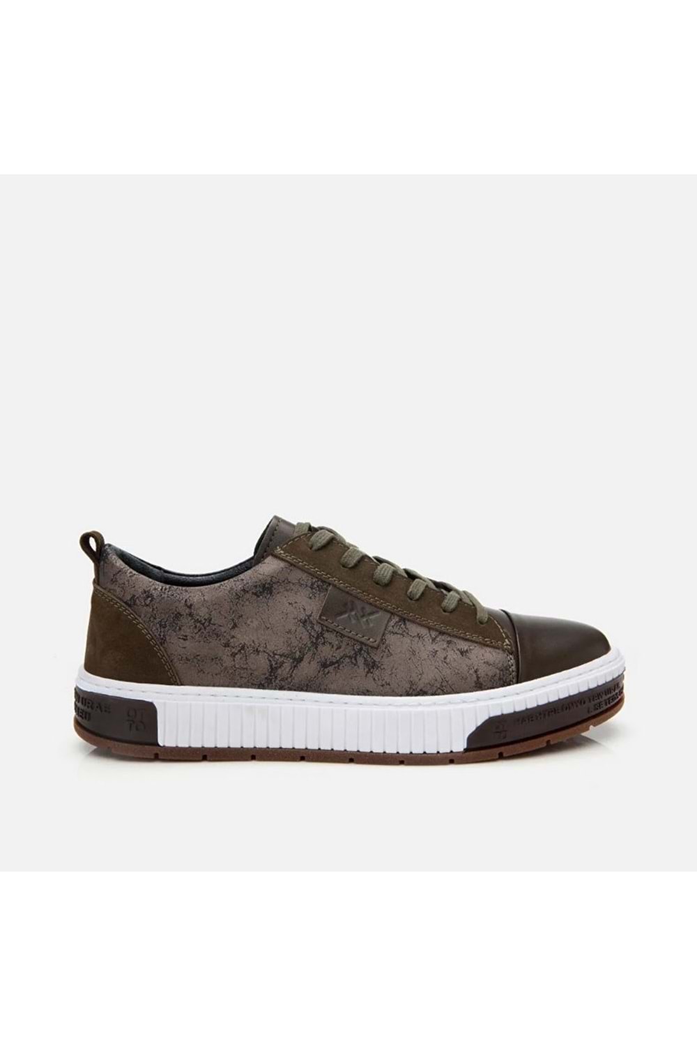 Sneaker
