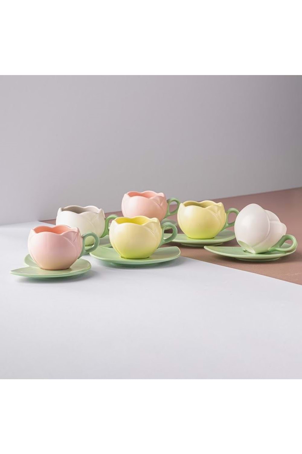 İSTANBUL PORSELEN LALE 6 KİŞİLİK KAHVE FİNCAN TAKIMI 90 ML