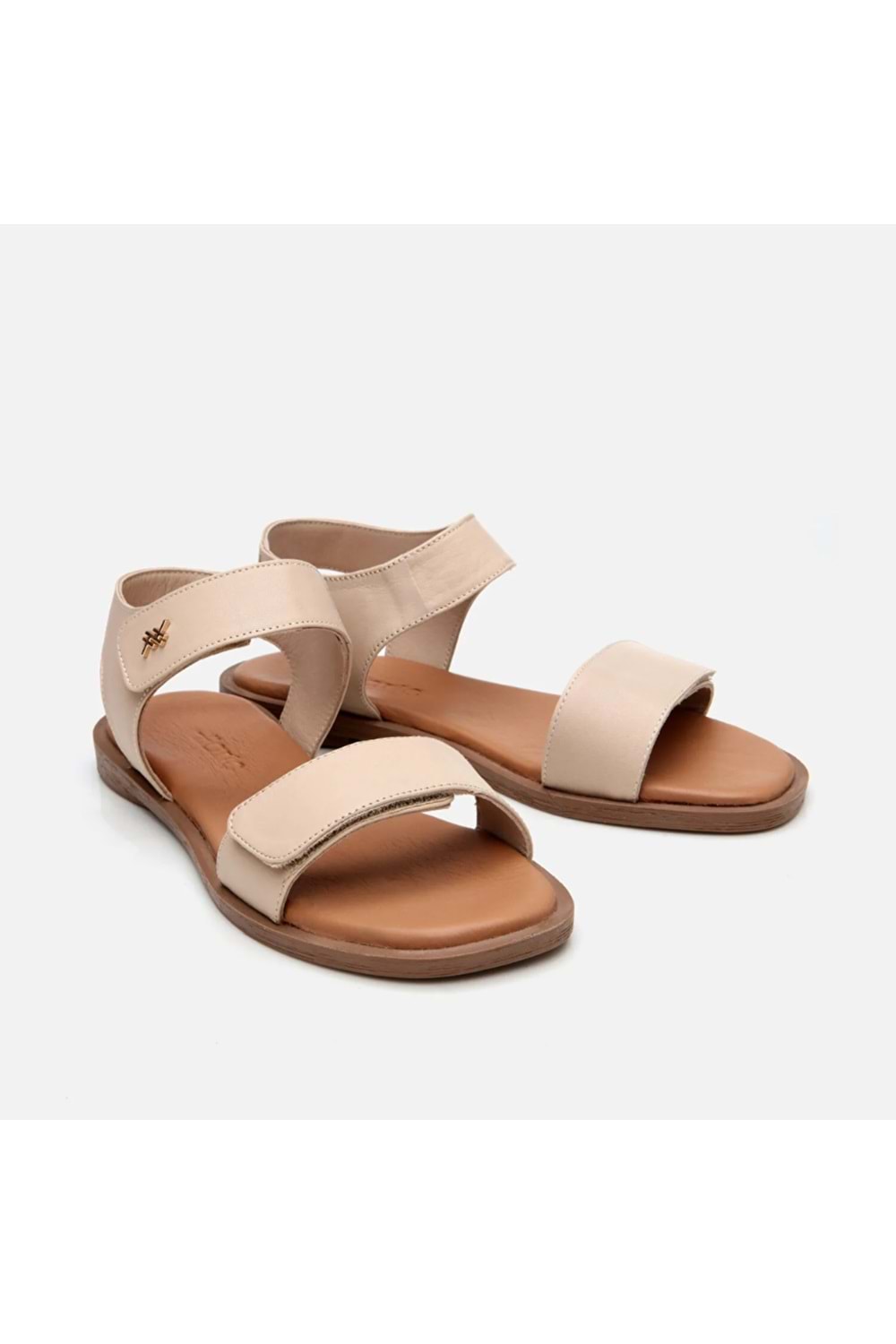 Düz Sandalet